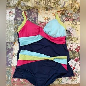 NWT Land’s End Women’s Two Piece Swim